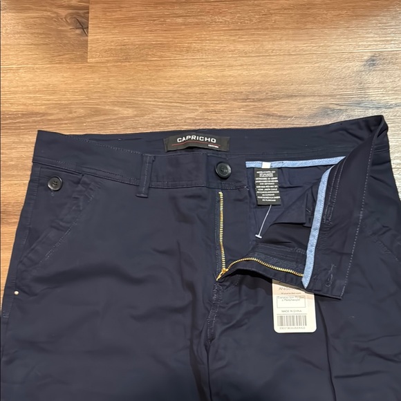 NWT Men's Everyday Slim Fit Chino Pants, Navy. Size 34 - Picture 3 of 5